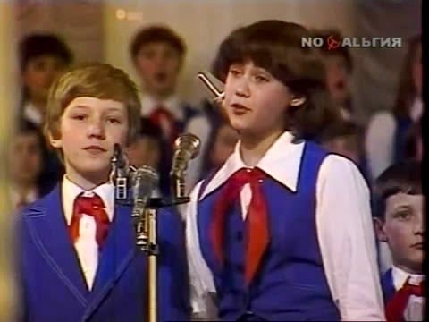 Видео: "Прощайте голуби". Большой детский хор / "Goodbye, doves!". Big children's choir