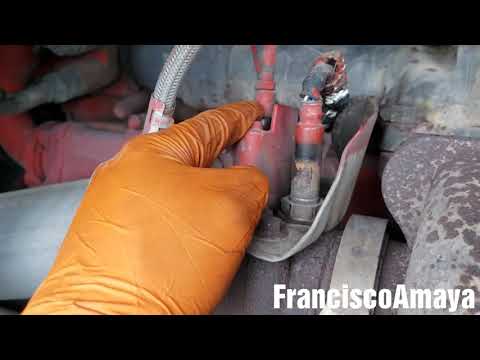 Видео: Замена датчика оксида азота на впуске Cummins ISX ISX15 SCR SPN 3216