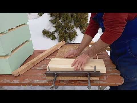 Видео: Простейшее приспособление для стяжки щитов при склеивании