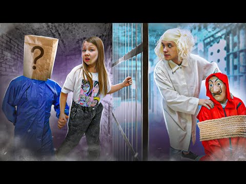 Видео: КАК ПРОНЕСТИ В ТЮРЬМУ ОТМЫЧКУ! Нашли в ТЮРЬМЕ НЕЗНАКОМЦА!