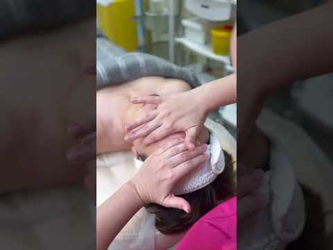 Видео: 📌Профессиональный уход за кожей незаменим #guinot #уходзалицом #массажлица #забота #здоровьекожи