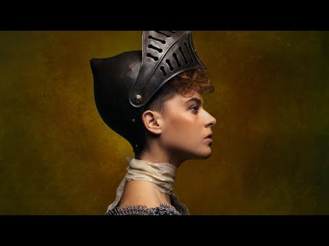 Видео: Утро после спектакля с Александром Курмачёвым. «Орлеанская дева» Дмитрия Чернякова 