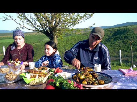 Видео: Готовим : Довга | Жаркое в казане | Сахар по домашнему
