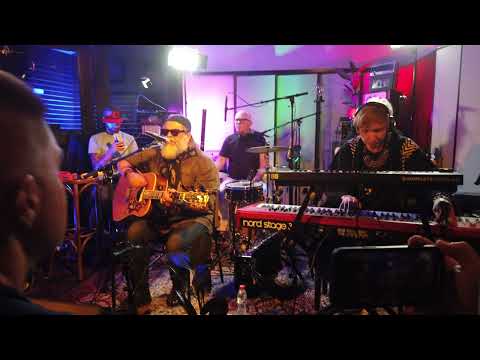 Видео: Борис Гребенщиков // БГ+ - живая запись в студии. Часть 1.