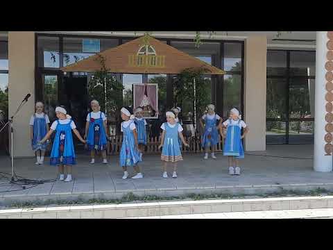 Видео: Танец ко дню Села от гр. "Кнопочки " #танец #праздник