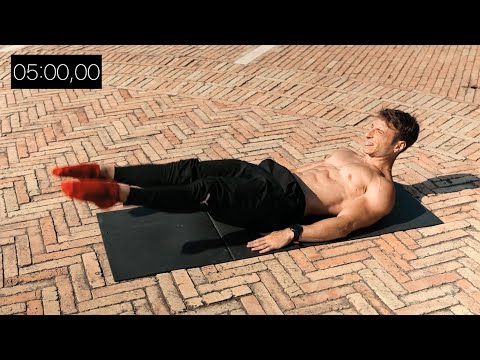 Видео: 5-минутная тренировка пресса с упражнениями с собственным весом