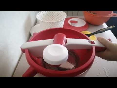 Видео: Перерабатываем лесную клубнику. Мельница Фантазия