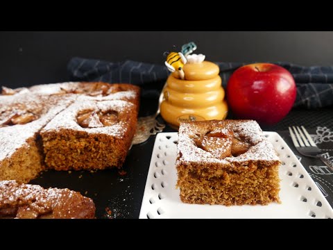Видео: Как приготовить вкуснейший медовый пирог с яблоками!