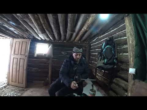 Видео: Проверка ЗЕМЛЯНКИ на снег и МОРОЗ. Коптильня в ДЫМОХОДЕ.