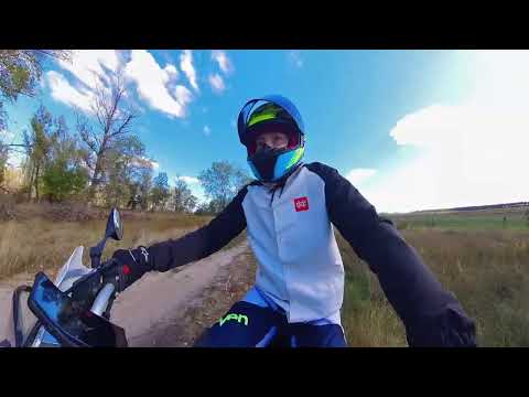 Видео: Покатушки на двох Lifan KPX 250 та Honda XR190