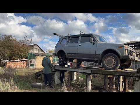 Видео: Только купил -- и сразу ремонт! Проводим тех осмотр Нива 2123!