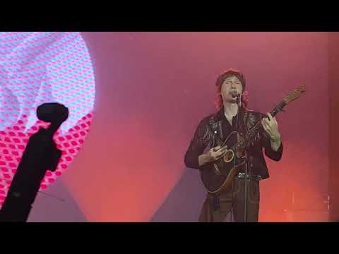 Видео: Главный герой - Сова на Motherland fest 19.07.2025