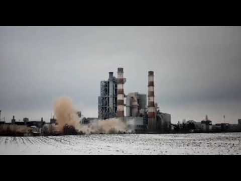 Видео: Демонтаж труб на цементному заводі (відео Івана Маланчука)