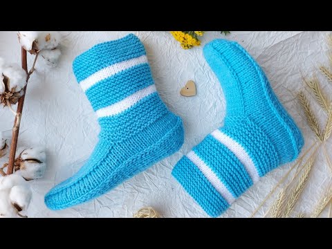 Видео: Вязаные следки - сапожки спицами. Подробный мастер класс для начинающих.