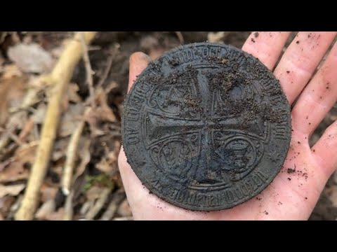 Видео: ЧТО ЗДЕСЬ ТВОРИТСЯ? КОП! METAL DETECTING
