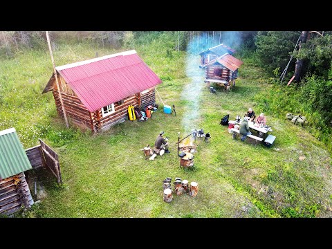 Видео: ЧЕРЕЗ БУРЕЛОМЫ НА ЛОДКАХ! ЖИВЁМ В ТАЁЖНОЙ ДЕРЕВУШКЕ. ГОТОВИМ РЫБУ. 3 ДНЯ И 2 РЕКИ