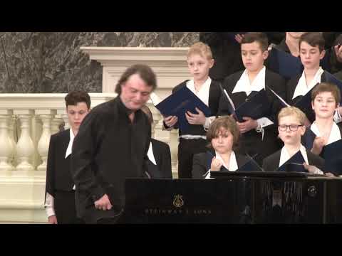 Видео: 10. Концертный хор мальчиков и юношей ХС - Richte mich Goth; Veni Domine.