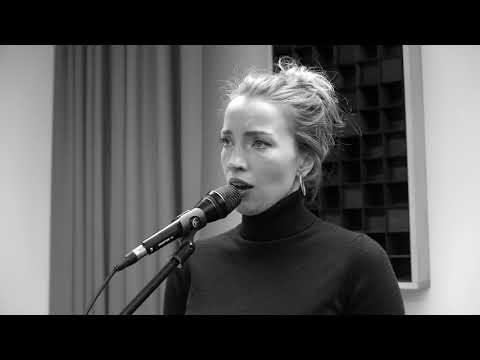 Видео: Natalia Sarsgård (Tsarikova) "Мы разбиваемся" - Земфира