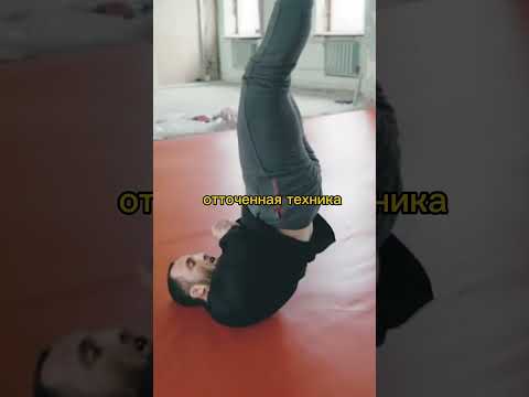 Видео: Техника в единоборствах — это основа, без которой невозможно добиться успеха в бою.