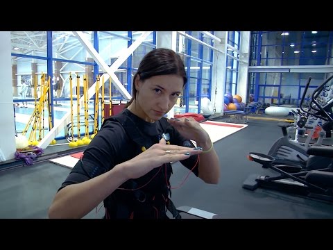 Видео: Яна Егорян: "Я в детстве мелочь собирала, чтобы на хлеб наскрести"