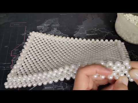 Видео: 🔴 Шкатулка из бусин 6. Или как я плету шкатулку из бусин на камеру. Шкатулка для драгоценностей.