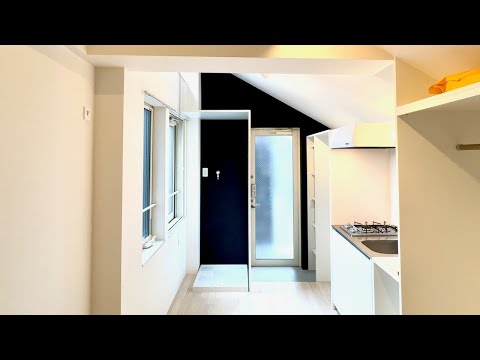Видео: Эпизод 45 — Микроквартира со скошенным потолком — 15,11 кв. м / 162,6 кв. футов