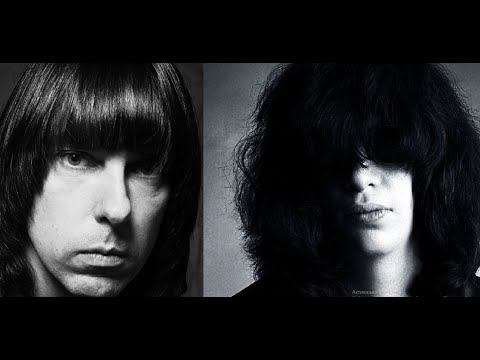 Видео: ֍֍֍ Джонни и Джоуи Рамон (Johnny, Joey Ramone, RAMONES) Хороший Настрой (перевод) 29.07.81