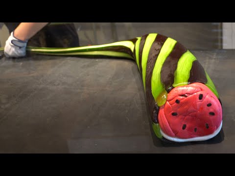Видео: Изумительные конфеты ручной работы - арбуз - японская уличная еда