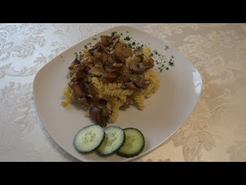 Видео: лапша с грибами и картошкой