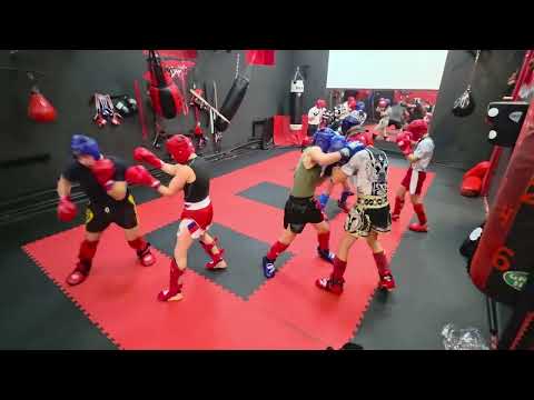 Видео: 🔴 Работа в парах 🥊 Бокс ⚡️ Кикбоксинг ⚡️Ближний бой 👊 #kickboxing 