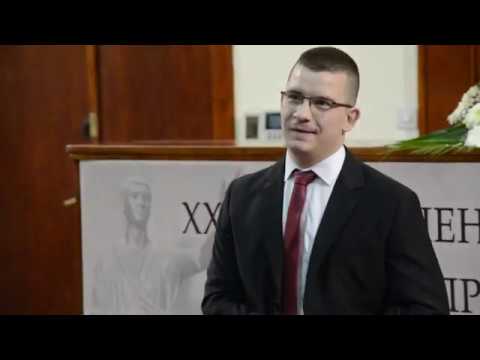 Видео: Јован Грубор,IV година, импровизација -Мноштво речи, не значи мноштво знања