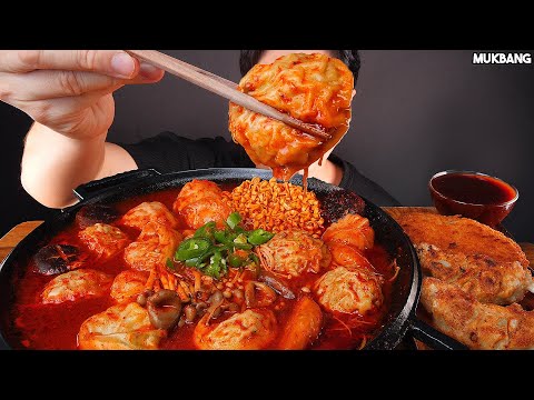 Видео: острые грибы и вареники, лапша SPICY MUSHROOMS & DUMPLING NOODLES EATING ASMR MUKBANG