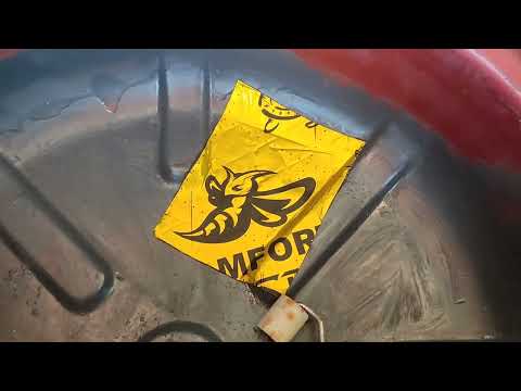 Видео: Реинкарнация Ровер 200 . Repair Rover 200 . часть 32/part32. Спускающееся колесо и ниша для запаски.