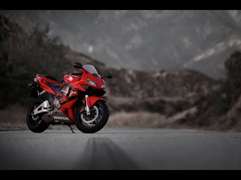 Видео: Недостатки спортбайка на примере Honda CBR600RR.