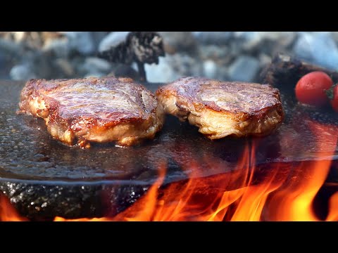 Видео: Приготовление стейка рибай с курдючным салом на горячем камне