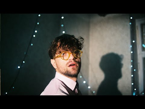 Видео: ЛСП — ЕСТЬ ДЕНЬГИ НЕТ ЧУВСТВ (PROD. BY SLAVA MARLOW)