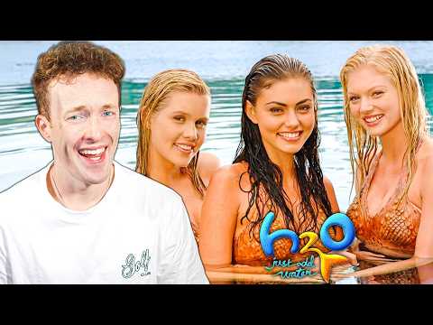 Видео: Взрослый мужчина смотрит «H2O Просто добавь воды»