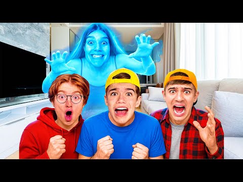 Видео: КРИС стала ПРИЗРАКОМ !