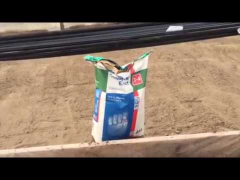 Видео: Почвоcмесь для маточного корня ежевики и малины Маравилла