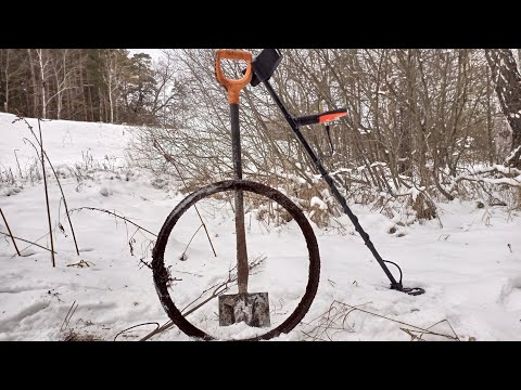 Видео: Цена на метал выросла. Копаю в мороз рядом с домом. Коп металла