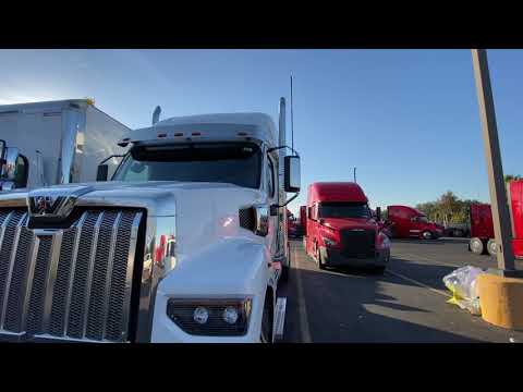 Видео: 1061 Обзор Western star и магазина вкусностей.
