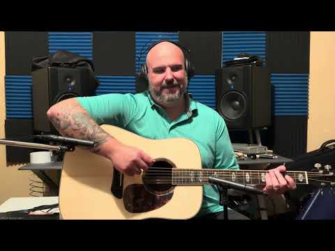 Видео: Демонстрация акустической гитары Dreamwood Acoustic Dreadnought из индийского палисандра и адирон...
