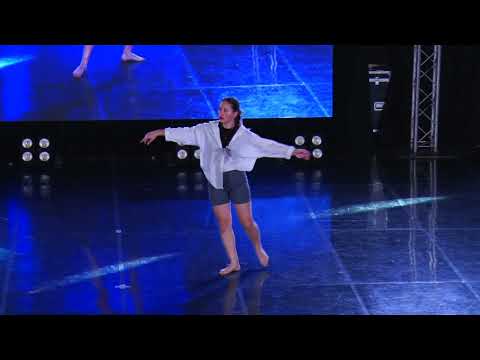 Видео: Ансамбль современного танца "Жар-Птица" номер "Где я?" соло, Велиуллаева Медине