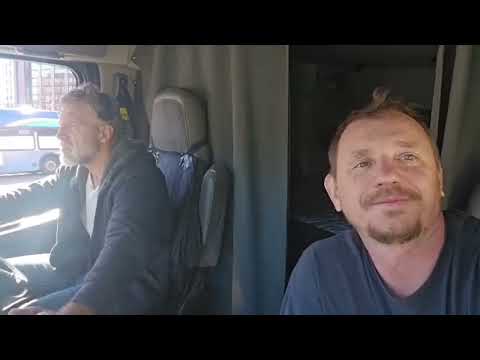 Видео: Мы едем на загрузку в Нью-Йорк, но сломали колесо.Решаем, что будем делать дальше.