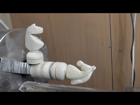 Видео: ШАХМАТНЫЙ КОНЬ НА ТОКАРНОМ СТАНКЕ.  Это стоит посмотреть.