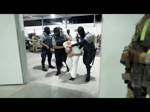 Видео: Трамп Сот шешіміне қарамастан мигранттарды елден қуып жатыр