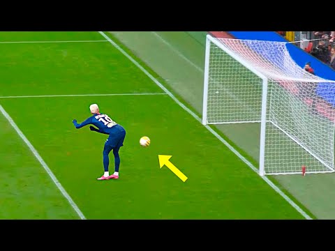 Видео: САМЫЕ ИДИОТСКИЕ ФИНТЫ в истории футбола