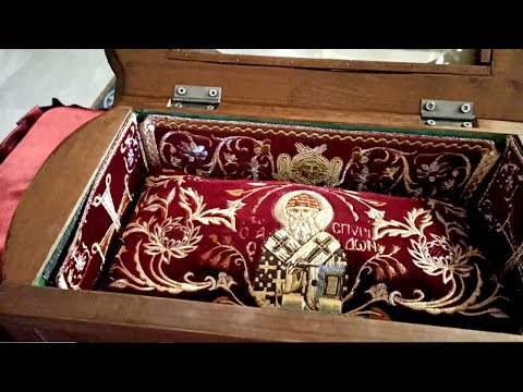 Видео: Башмачки Святого Спиридона на Кипре