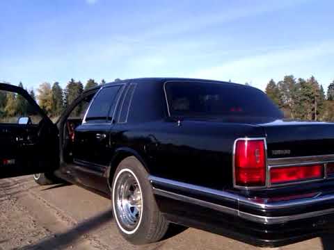 Видео: Линкольн Таун Кар 1990год. 5.0 литра. Звук практически стокового выхлопа.