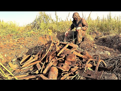 Видео: ЗАДОЛБАЛСЯ РЫТЬ ОГРОМНЫЙ СБРОС ПОД ЭТИМ БУГРОМ КОП МЕТАЛЛОЛОМА НАШЛИ ПЛАСТЫ МЕТАЛЛА.